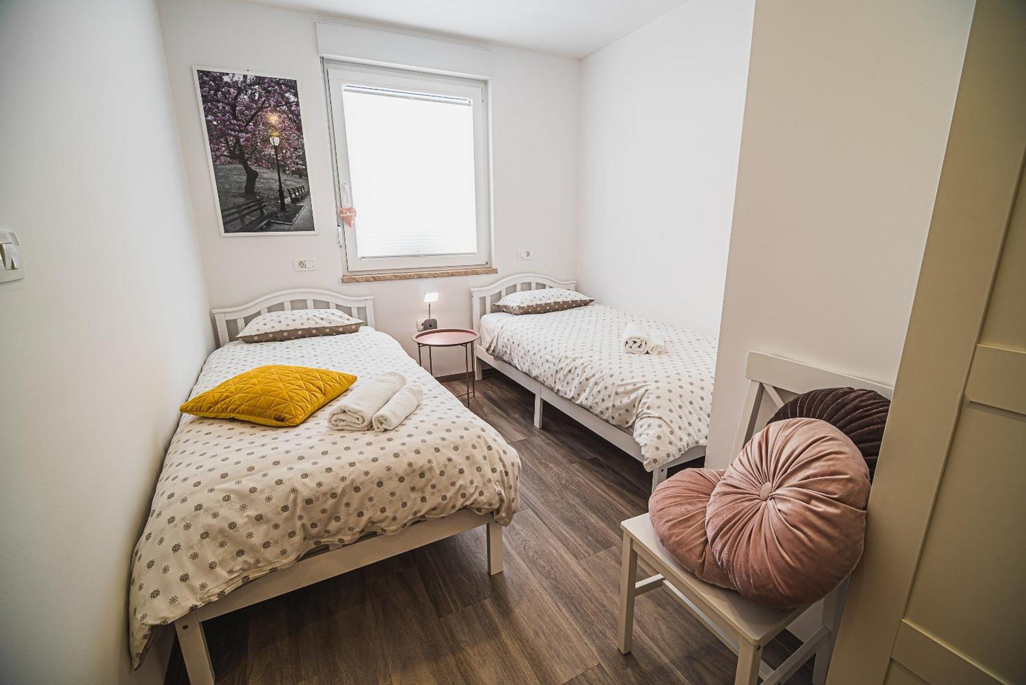Gotar Apartment With Garden كوباريد المظهر الخارجي الصورة